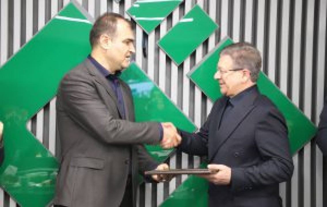 بیمه مرکزی در اداره شرکت‌ها دخالت نمی‌کند اما با اختلال در بازار برخورد خواهد کرد