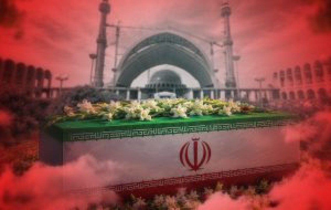 پذیرایی موکب بانک شهر از عزاداران مراسم وداع با رهبر شهید انقلاب اسلامی