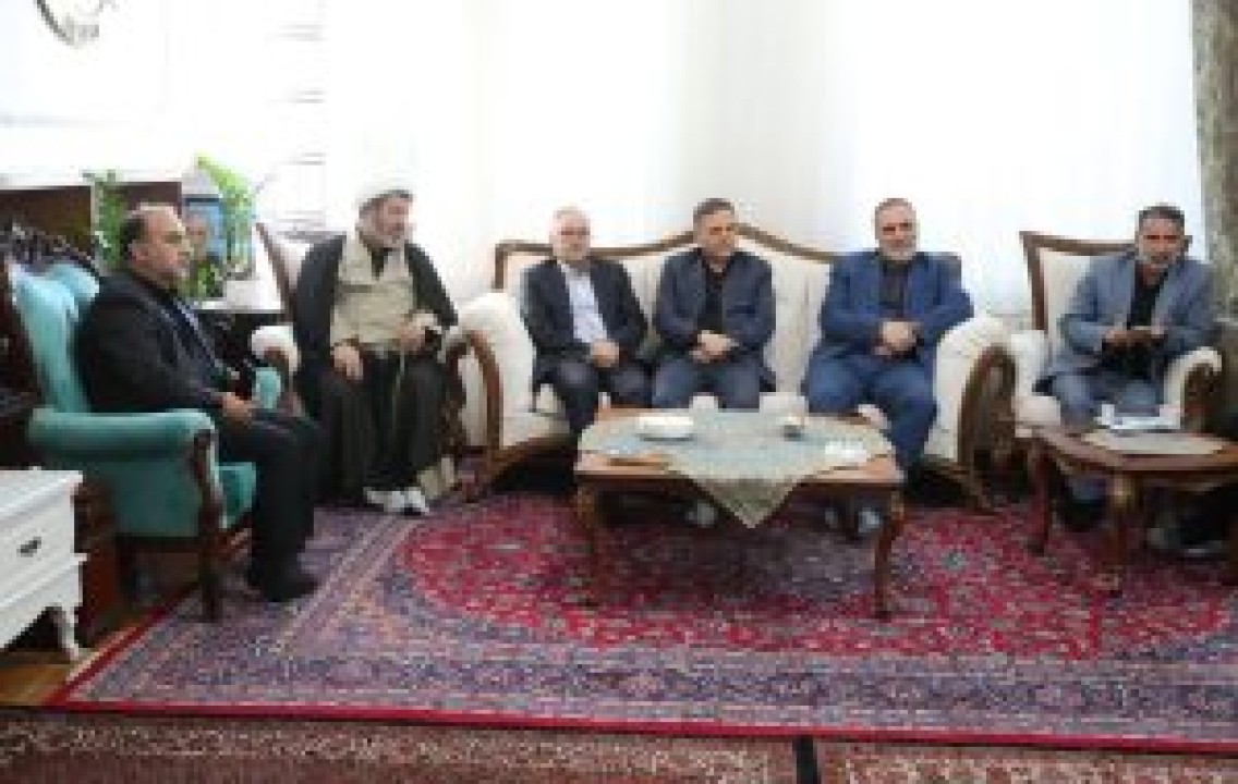 بیمه دی ستون خدمت رسانی به درمان خانواده های معظم شهدا و ایثارگران است